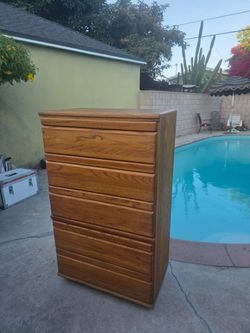 Dresser Chest