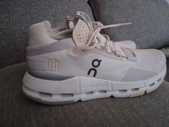 On woman running shoes 7.5