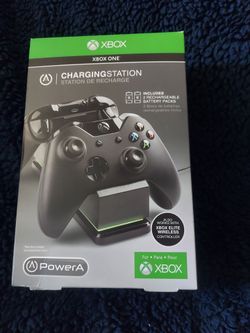 Xbox One charging station