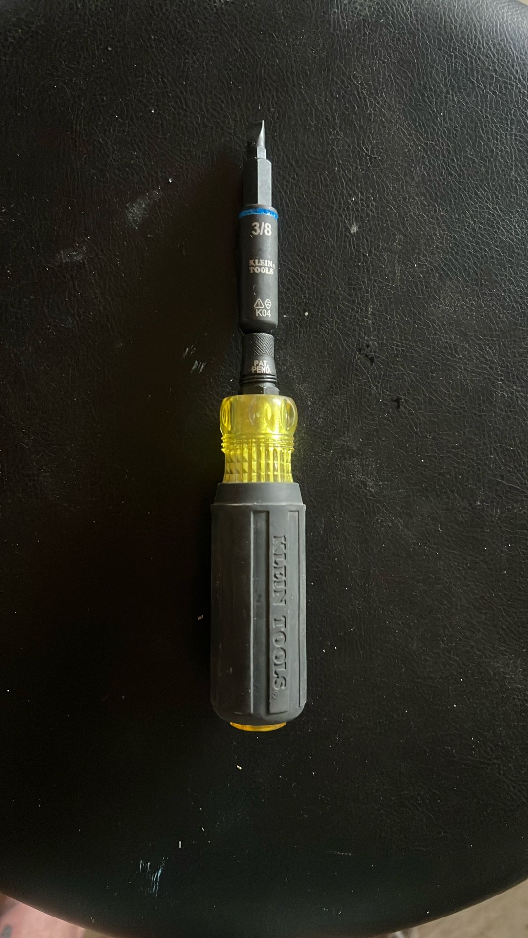 Klein Tools 11-in-1 Multi Bit Impact Rated Screwdriver / Nut Driver