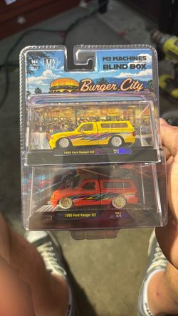 M2 Machines Burger City 1995 Ford Ranger WITH CHASE XLT Blind Box