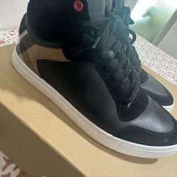 Burberry sneakers 