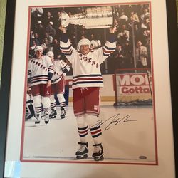 Mark Messier Stanley cup photo