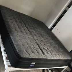 King bed and frame