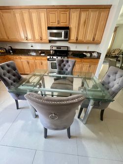 Table with 6 chairs dining set