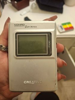 Vintage Creative Nomad Jukebox Zen Xtra 30GB MP3 Player