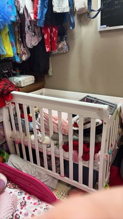 Baby Mini Crib 