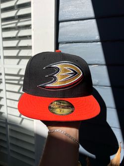 New era 7 1/8 Anaheim ducks duck foot logo