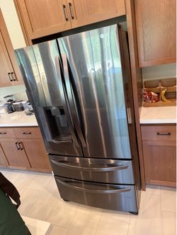 LG four-door refrigerator