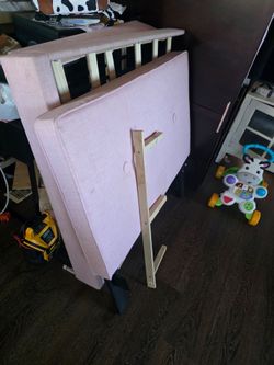 Pink twin bed