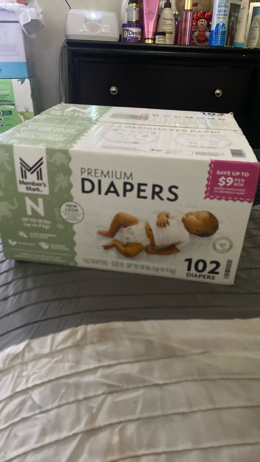 Newborn diapers 