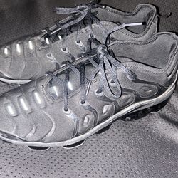 Nike vapor max plus size 10