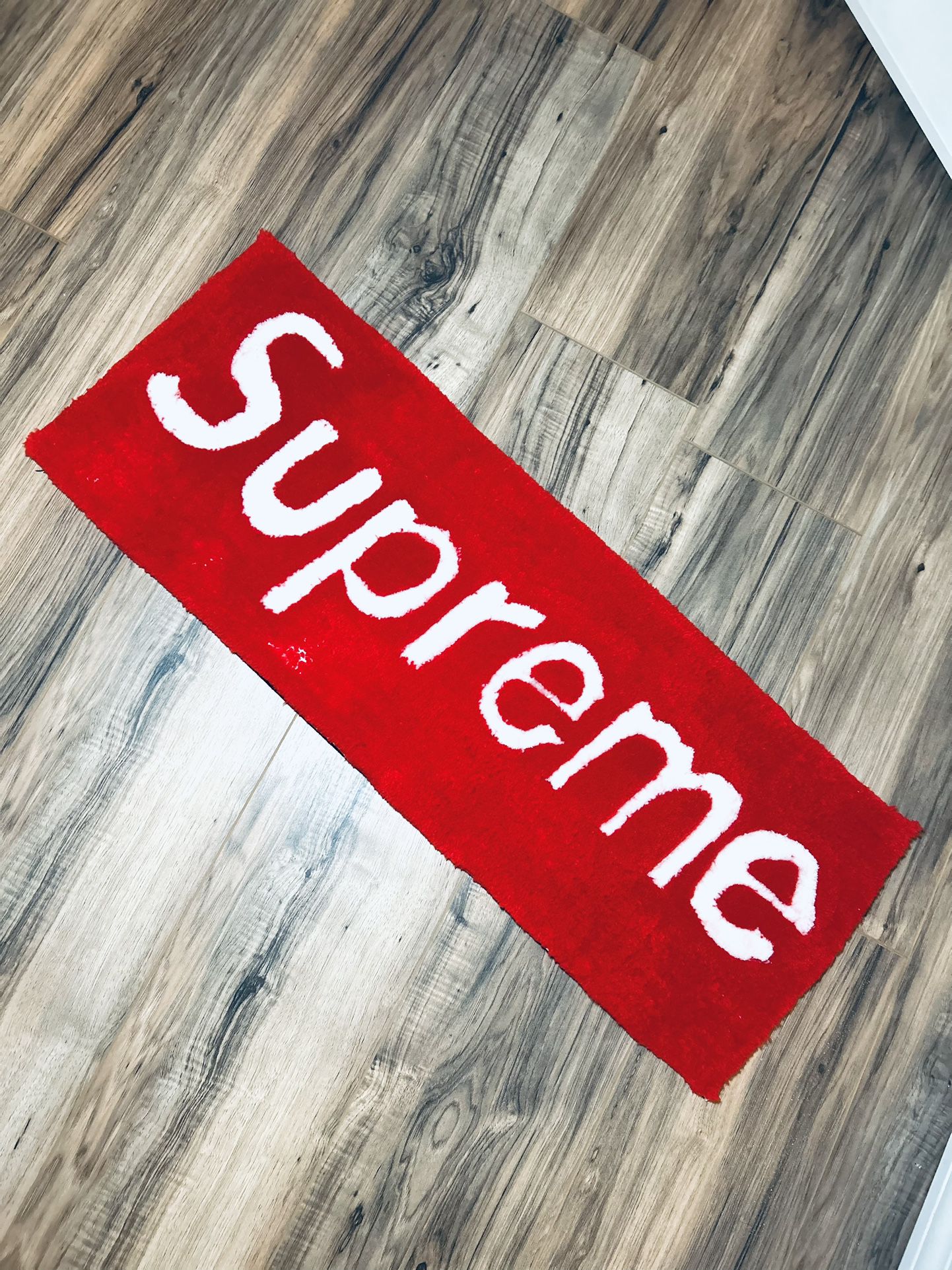 Supreme rug