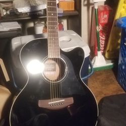 YAMAHA CPX600 ACOUSTIC ELECTRIC GUITAR (LIKE NEW CONDITION)
