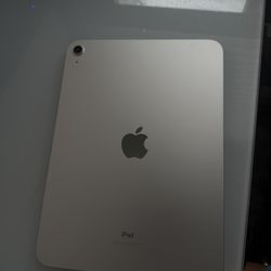 Apple iPad Tablet Silver USB-C Connectivity Apple iPad Series bundle