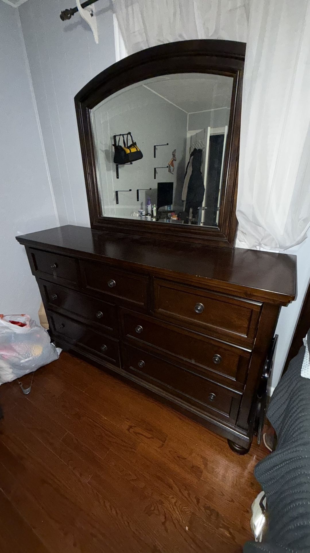 BedFrame/ Dresser and mirror