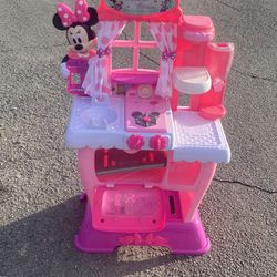 Minnie Mouse Kitchen Play  For Girls Pink 