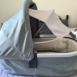 Uppa Baby Bassinet