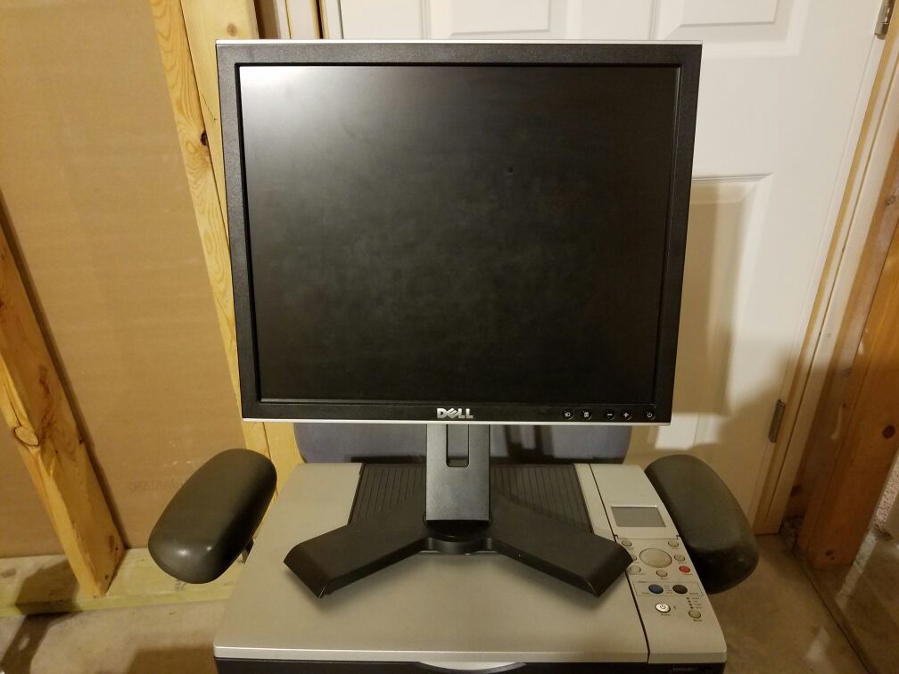 Dell 1708FPb 17" LCD monitor - USED
