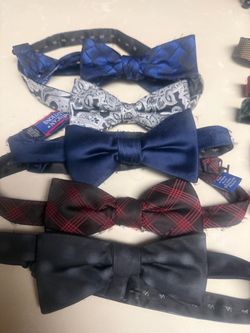 Bow ties for dogs