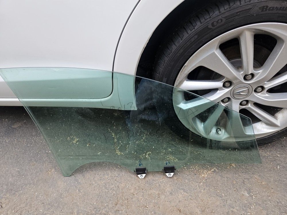2013 - 2018 Acura ILX Driver Door Glass