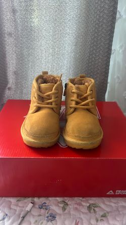 Uggs Toddler Size 7