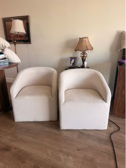 Set of 2 Cream Bouclé Accent Chairs – Modern Barrel Chairs