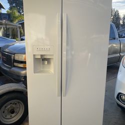Two Doors Side By Side Refrigerator (Water Dispenser Doesn’t Work)