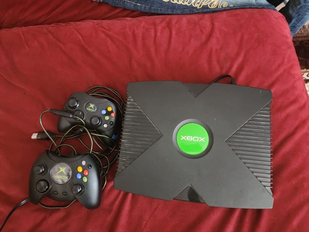 original xbox and 6 games and 2 controllers works great