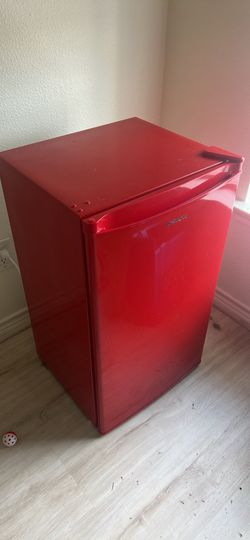 Mini fridge