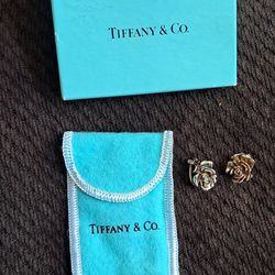 EXCELLENT " TIFFANY & CO. STERLING SILVER ROSE EARRINGS 150$