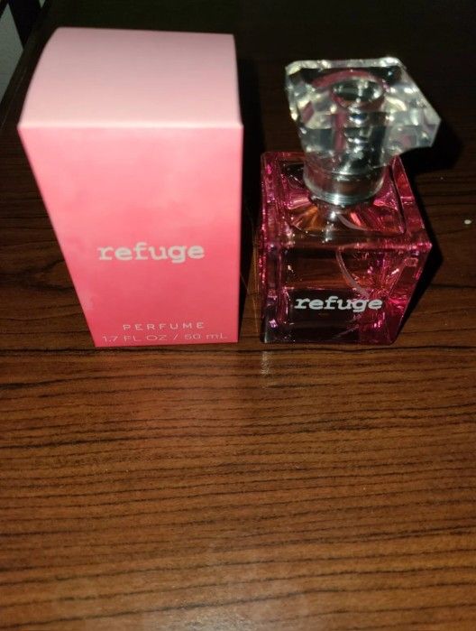 REFUGE Perfume