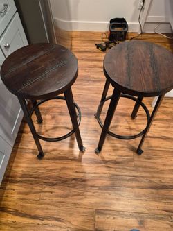 29" Tall Bar Stools