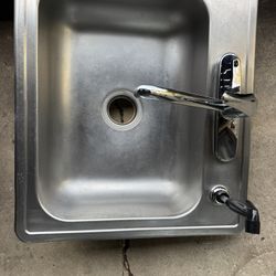 Sink Size 25x22
