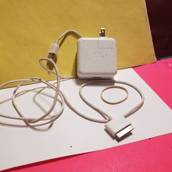 APPLE ORIGINAL CHARGER FOR  IPOD CLASSIC 