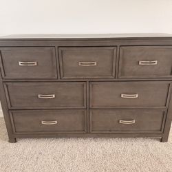 7 Drawer Dresser