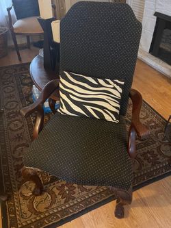 Black Arm Chair