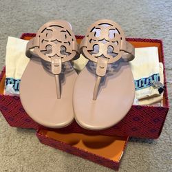New Tory Burch, women’s sandals