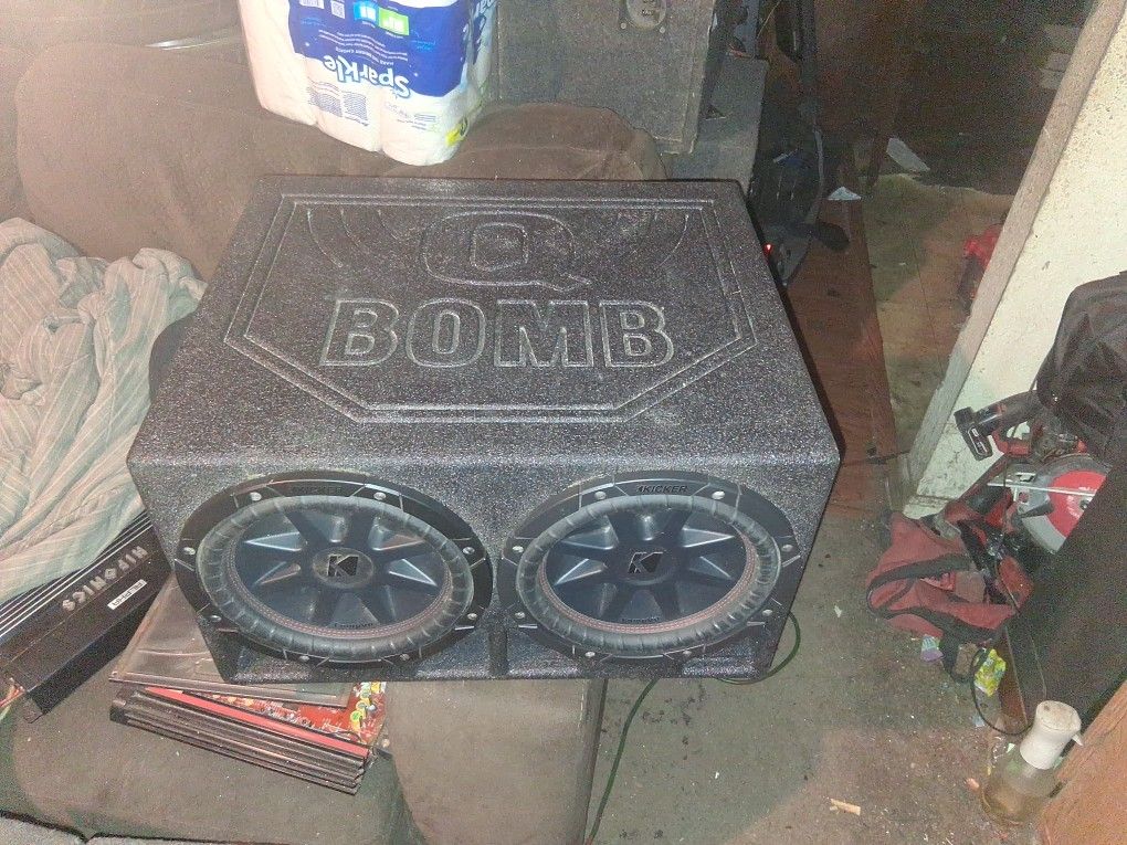 Kicker 10 Inch Subwoofers In Q Bomb Ported Enclosure