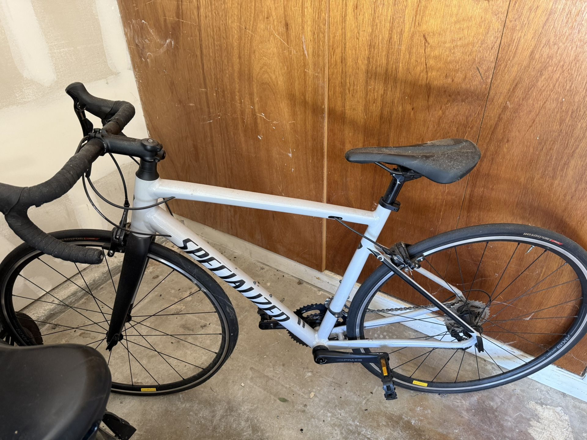 Specialized Bicycle.   Great Condition 
