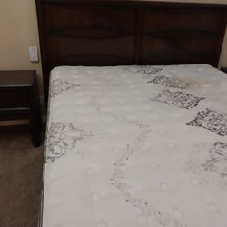 4 Piece California King Bedroom Set
