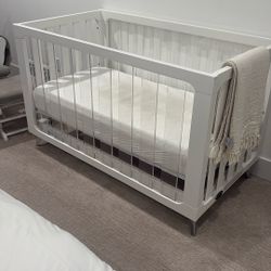 Modern Baby Crib 