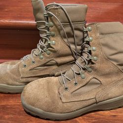 Military Surplus Belleville GoreTex Combat Boots, Men's Size 8