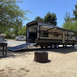 2019 Wildwood Xlite Toy hauler 