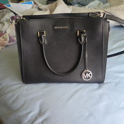 Michael Kors 13x10 Purse-Black Leather