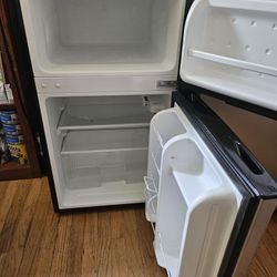 Mini Refrigerator 