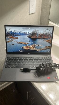HP Laptop – Ryzen 7, 16GB RAM, Radeon Graphics