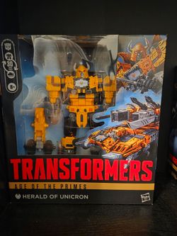 Transformers Age of the Primes Herald of Unicron