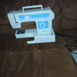 White Sewing Machine Moddle #1411