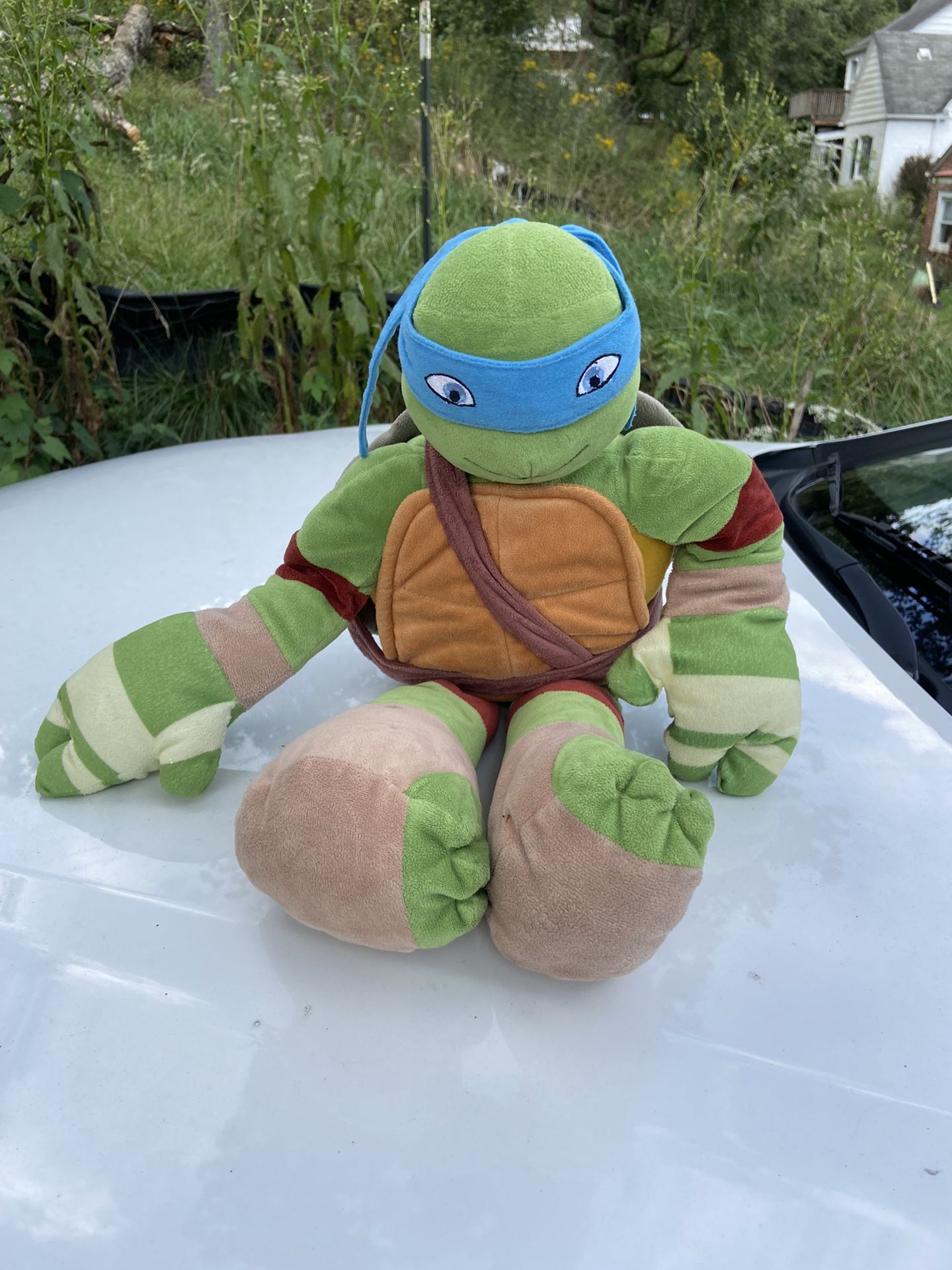 Teenage mutant ninja turtle leonardo plush Small stain see pic